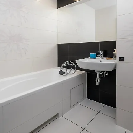 Cynarskiego 2-bedroom Apartment Lodz