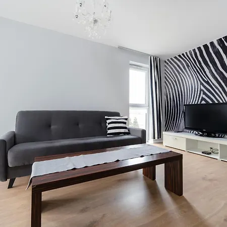 Cynarskiego 2-bedroom * Lodz