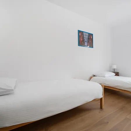 Apartment Cynarskiego 2-bedroom Lodz