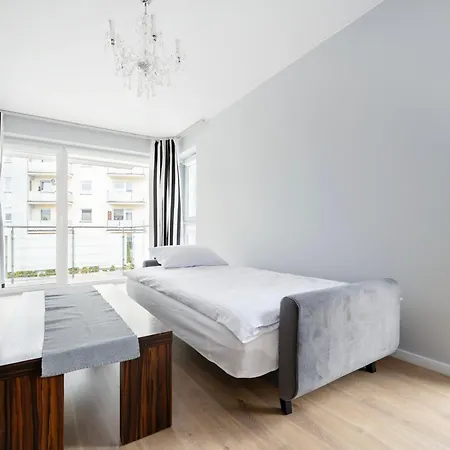 Cynarskiego 2-bedroom * Lodz